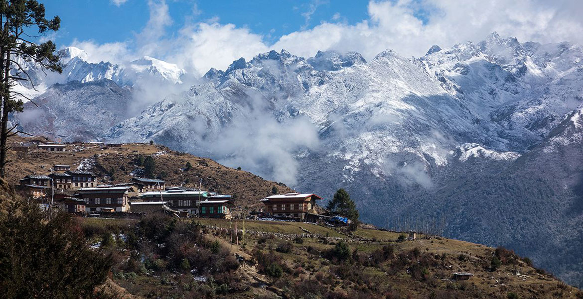 LAYA GASA TREK